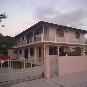  Apartamento De 2 Dormitórios